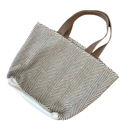 Brown and cream herringbone pattern woven canvas tote bag - Picture 3 of 7